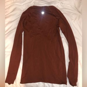 lululemon swiftly tech DATE BROWN size 4
